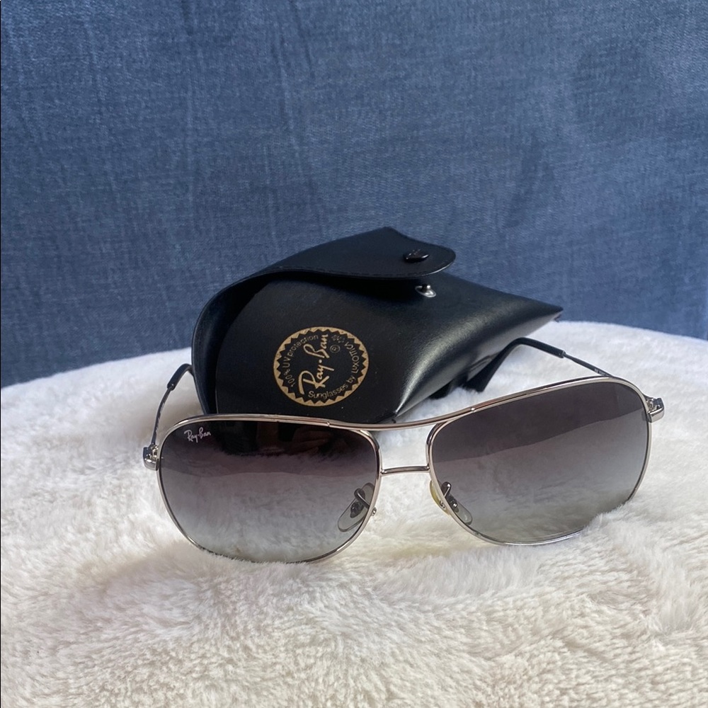 Ray-Ban Silver Gradient Sunglasses with Metal Frame